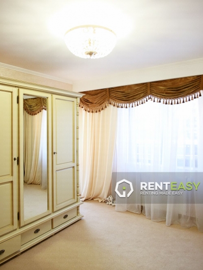 Vila 3 Nivele pentru Vanzare in zona Tatarasi