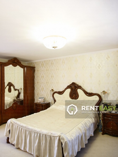 Vila 3 Nivele pentru Vanzare in zona Tatarasi