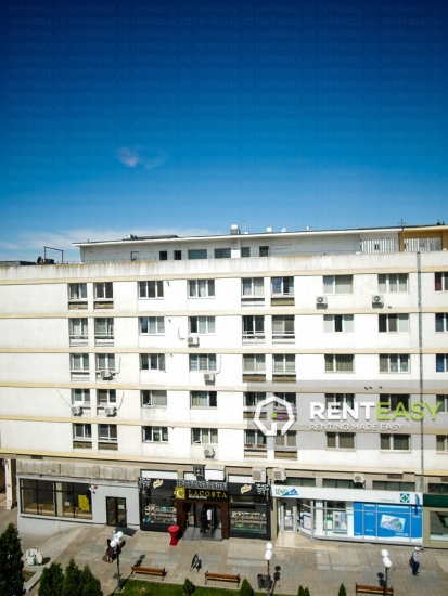 De vanzare! Apartament cu 3 camere situat in Piata Unirii