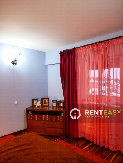 Apartament complet mobilat cu 3 camere central in bloc nou pentru vanzare