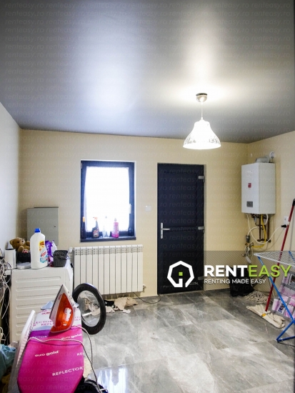 De vanzare! Vila cu 4 camere cu suprafata utila de 280 mp situata in zona Miroslava