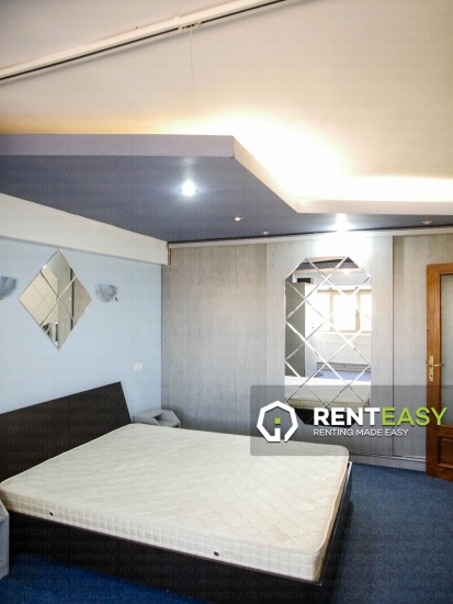 De vanzare! Apartament cu 4 camere situat pe Bulevardul Anastasie Panu