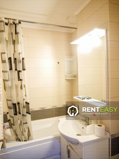 De vanzare! Apartament cu 2 camere situat in zona Hala Centrala
