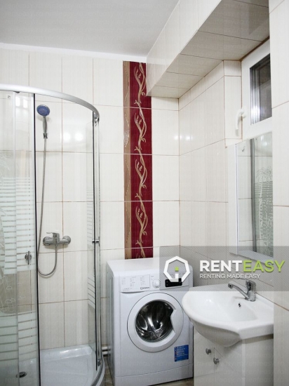 De vanzare!Apartament cu 3 camere situat pe Bulevardul Stefan Cel Mare si Sfant