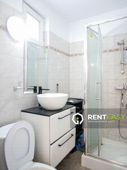 De vanzare! Apartament cu 3 camere situat in zona Piata Unirii