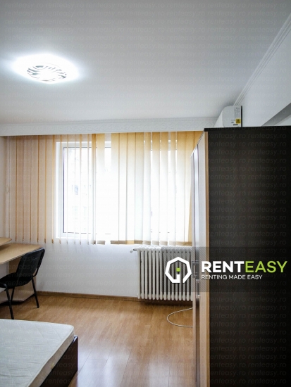 De vanzare! Apartament cu 3 camere situat in zona Piata Unirii