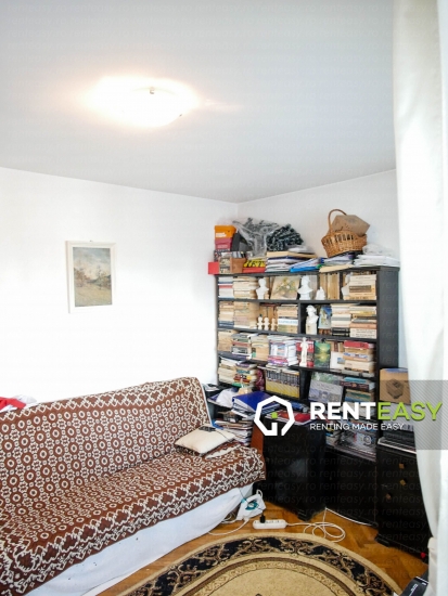 De vanzare! Apartament cu 3 camere situat in zona Podu Ros - Splai Mal Stang 
