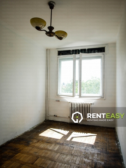 De vanzare! Apartament cu trei camere situat in zona Podu Ros