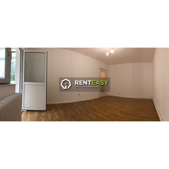 De vanzare! Apartament cu 3 camere situat in zona Podul de Fier