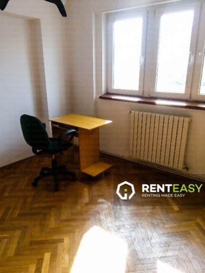 De vanzare! Apartament cu 3 camere situat pe Bulevardul Stefan cel Mare