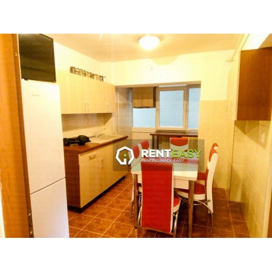 De vanzare! Apartament cu 3 camere situat pe Bulevardul Stefan cel Mare