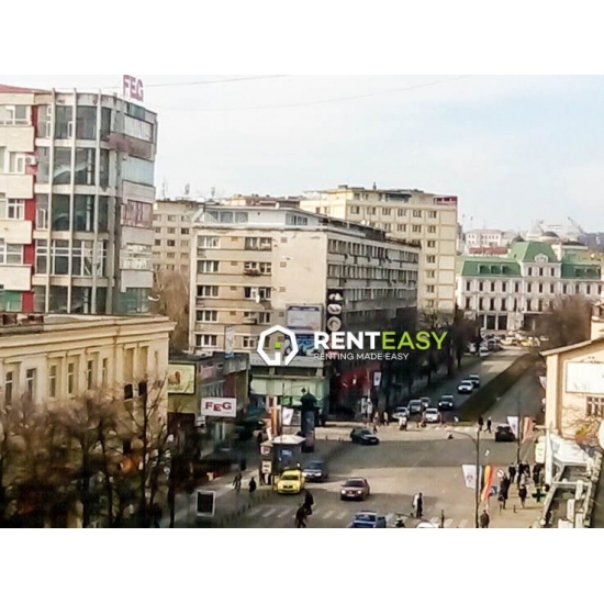 De vanzare! Apartament cu 3 camere situat pe Bulevardul Stefan cel Mare