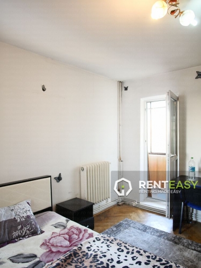 Apartament 3 Camere pentru Vanzare pe Independentei
