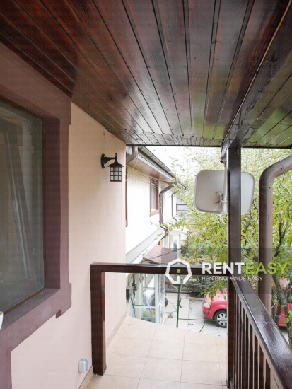 Duplex cu 4 Camere de Inchiriat in zona Manta Rosie
