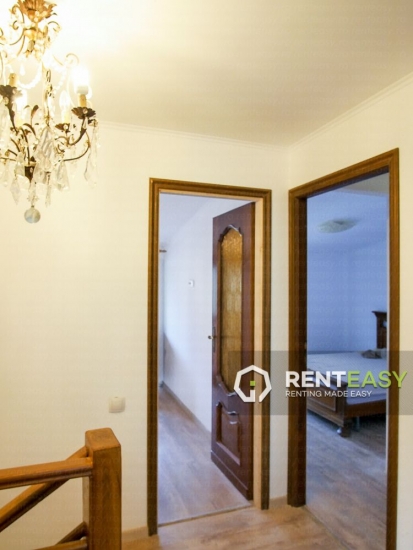 Duplex cu 4 Camere de Inchiriat in zona Manta Rosie