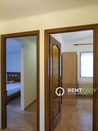 Duplex cu 4 Camere de Inchiriat in zona Manta Rosie