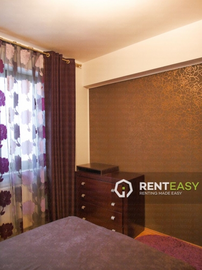 Apartament 3 Camere pentru Inchiriat in Centru zona Moldova Mall