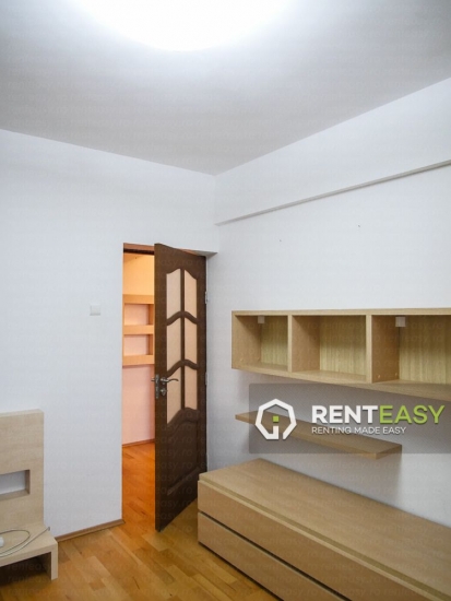 Apartament 3 Camere pentru Inchiriat in Centru zona Moldova Mall