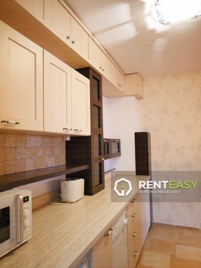 Apartament 3 Camere pentru Inchiriat in Centru zona Moldova Mall