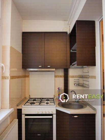 Apartament 3 Camere pentru Inchiriat in Centru zona Moldova Mall