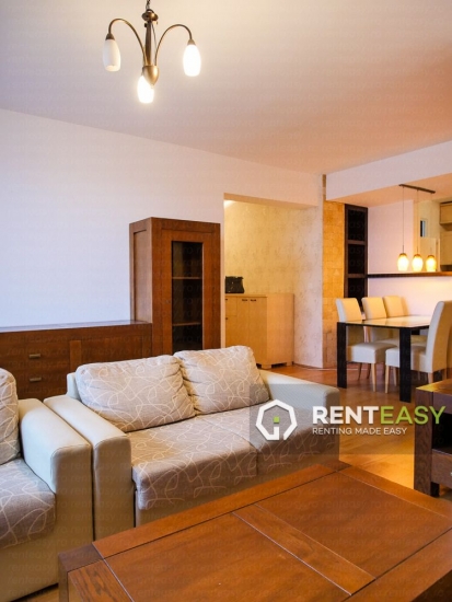 Apartament 3 Camere pentru Inchiriat in Centru zona Moldova Mall
