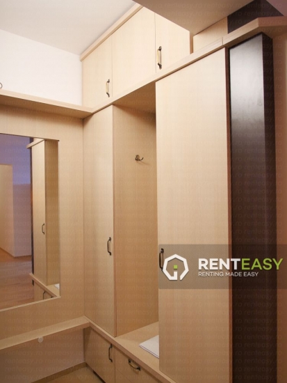 Apartament 3 Camere pentru Inchiriat in Centru zona Moldova Mall