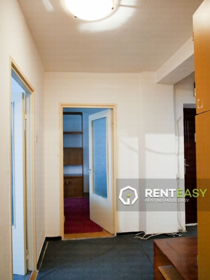 Apartament cu 3 Camere pentru Inchiriat in Centru langa Moldova Mall