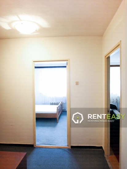Apartament cu 3 Camere pentru Inchiriat in Centru langa Moldova Mall