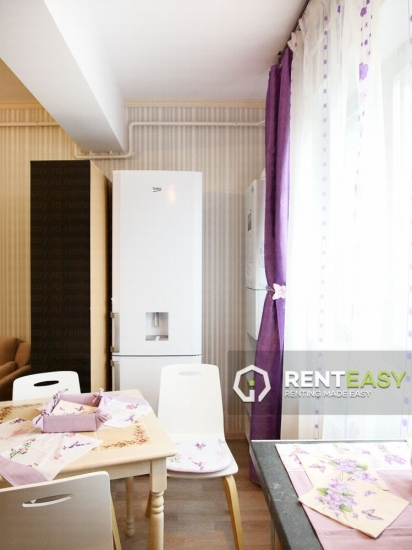 Apartament cu 3 Camere de Inchiriat in Centru - Palas