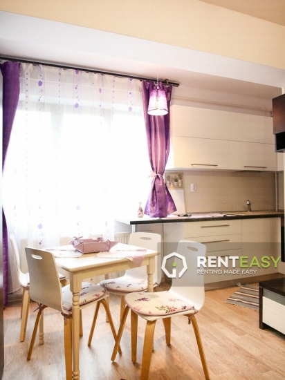 Apartament cu 3 Camere de Inchiriat in Centru - Palas