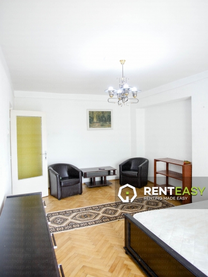 Apartament cu 3 camere de inchiriat in Pacurari, complet mobilat si utilat - 400 Euro/luna