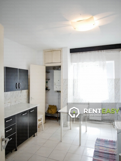 Apartament cu 3 camere de inchiriat in Pacurari, complet mobilat si utilat - 400 Euro/luna