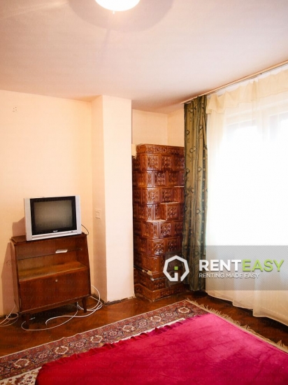 Apartament decomandat cu 3 camere de inchiriat in Pacurari