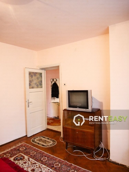 Apartament decomandat cu 3 camere de inchiriat in Pacurari
