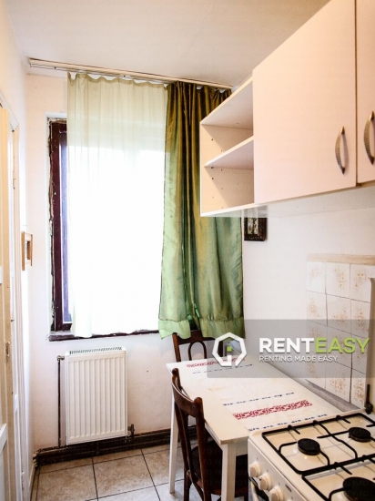 Apartament decomandat cu 3 camere de inchiriat in Pacurari