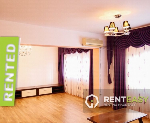 Apartament cu 3 Camere pentru Inchiriat in Centru - Moldova Mall