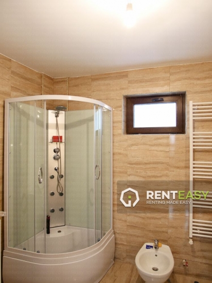 Vila cu 4 Camere pentru Inchiriat in Galata