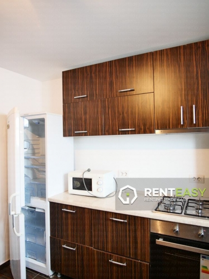 Vila cu 4 Camere pentru Inchiriat in Galata