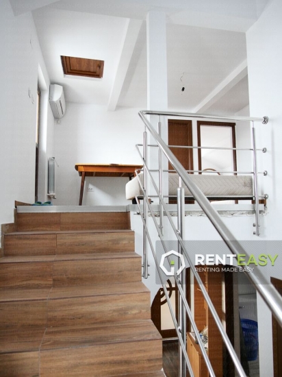 Vila cu 4 Camere pentru Inchiriat in Galata