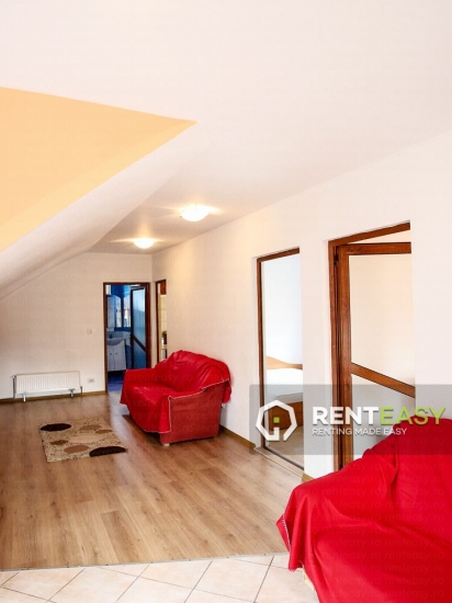 Apartament cu 3 camere pentru inchiriat in Podul de Fier - Rosetti