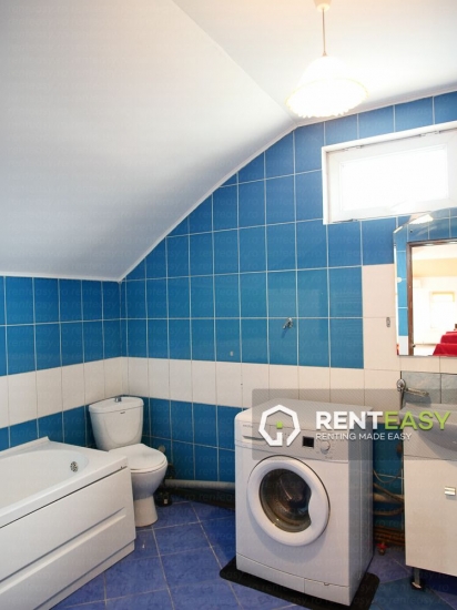 Apartament cu 3 camere pentru inchiriat in Podul de Fier - Rosetti