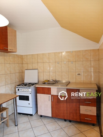 Apartament cu 3 camere pentru inchiriat in Podul de Fier - Rosetti