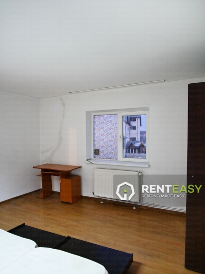 Apartament cu 3 Camere la Casa de Inchiriat in zona Copou