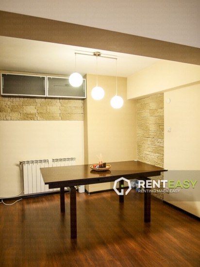 Apartament cu 3 Camere pentru Inchiriat in zona Centru - Moldova Mall