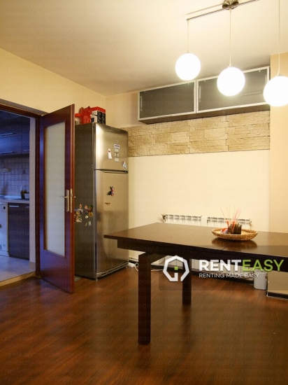 Apartament cu 3 Camere pentru Inchiriat in zona Centru - Moldova Mall