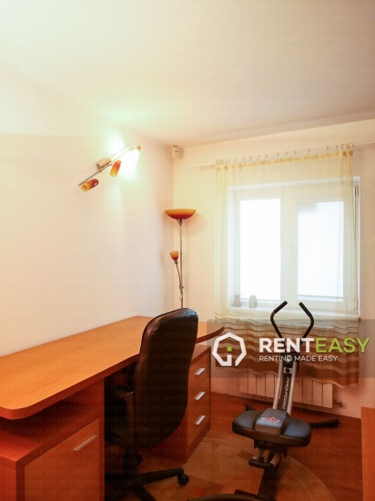 Apartament cu 4 Camere pentru Inchiriat in Pacurari