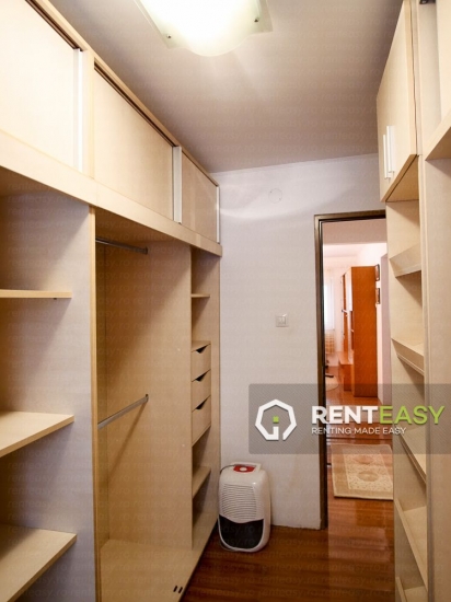 Apartament cu 4 Camere pentru Inchiriat in Pacurari