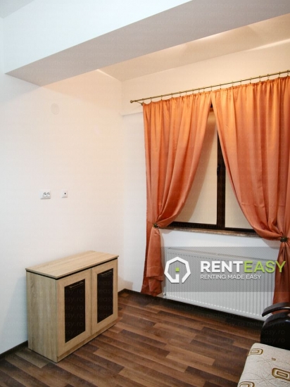 Apartament cu 3 Camere pentru Inchiriat in Pacurari - Bloc Nou