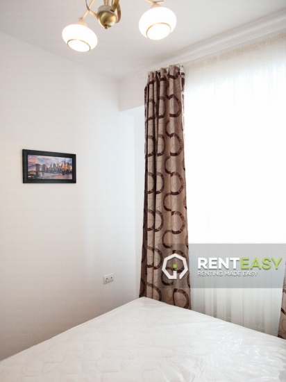 Apartament nou cu 2 Camere de Inchiriat in Centru langa Palas
