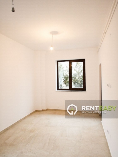 Apartament cu 2 Camere pentru Inchiriat in Pacurari in Bloc nou